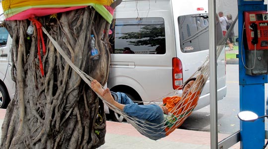  ANA SANCHEZ _ una cabina útil  