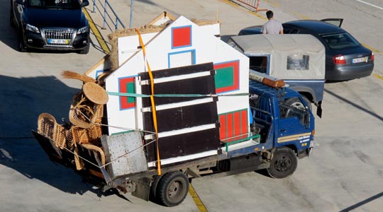 ANA SANCHEZ _ uno que tiró la casa por la ventana 