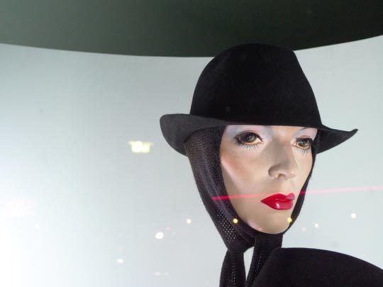  BERTO ROMERO _ cabeza de maniquí 