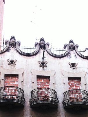  BERTO ROMERO _ pedazo persianas 