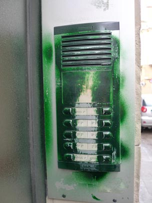  BERTO ROMERO _ portero automático punk 