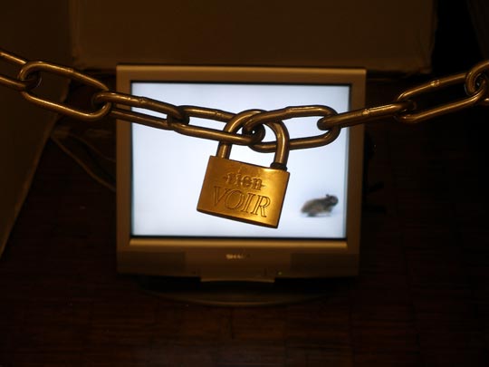 FRANCESC FÀBREGAS _ closed tv 
