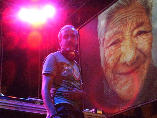  FRANCESC FÀBREGAS _ dj madremía 