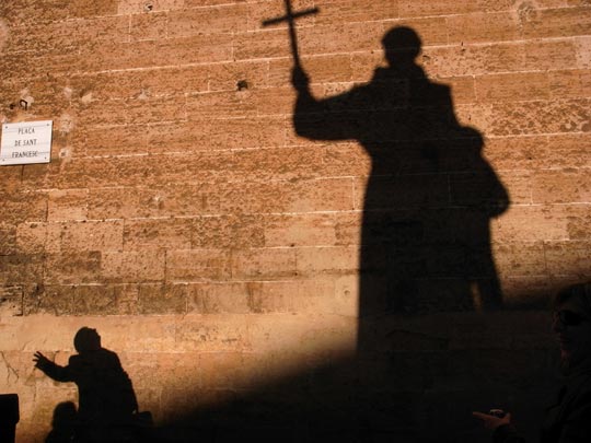  FRANCESC FÀBREGAS _ sospechoso en el convento 