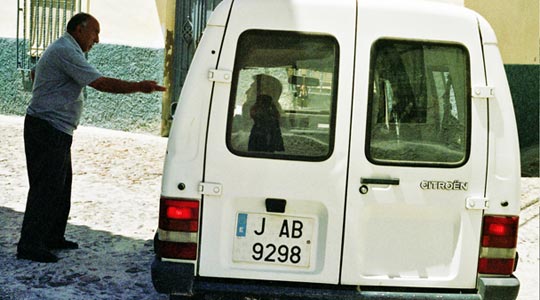  HANNA QUEVEDO _ autoretrato a lo ubetense 