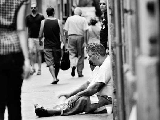  JAVIER MARTIN _ el inquietante hombre que mira 