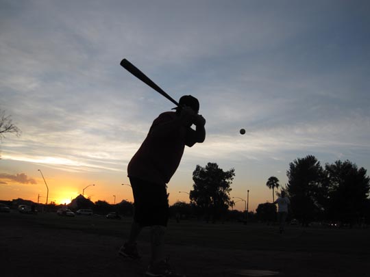  JON SISTIAGA _ bateando al sol 