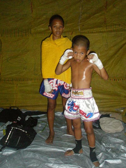  JON SISTIAGA _ niños guerreros (2) 