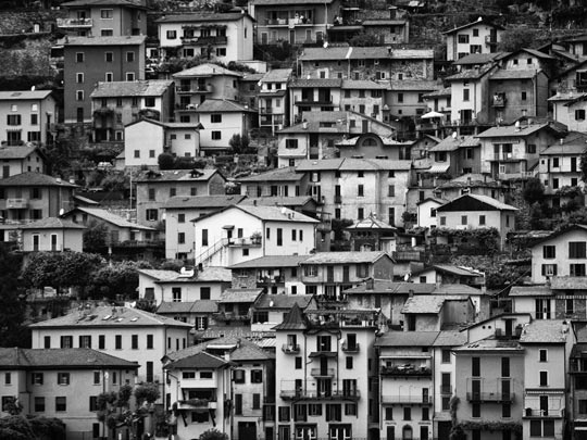  MARCELO AURELIO _ el pueblo frente al lago 
