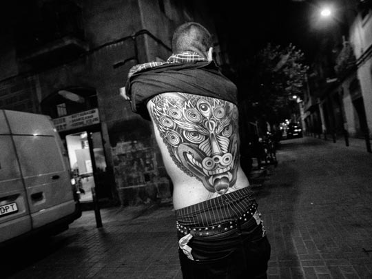  MARCELO AURELIO _ un dragón en las calles 