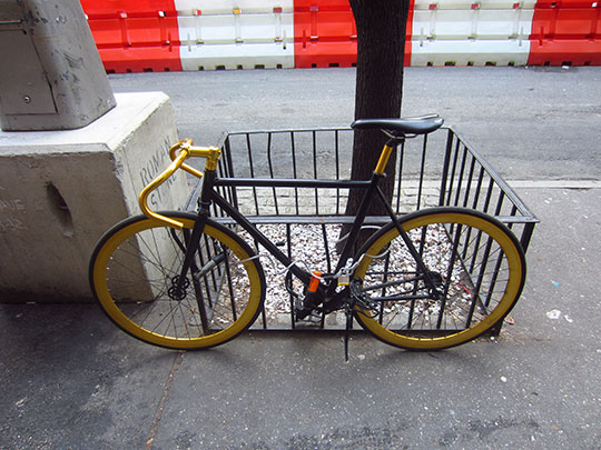  MIKEL URMENETA _ bici cool 