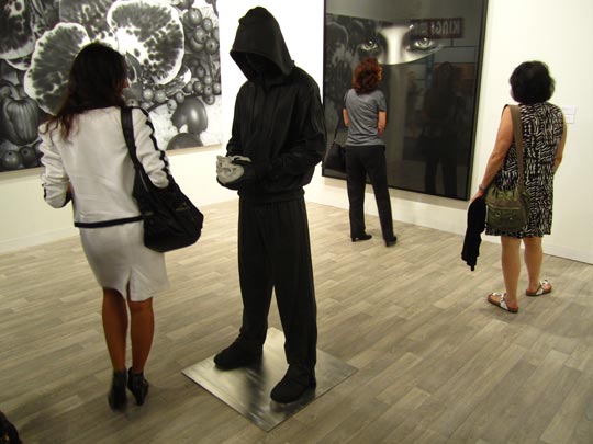  MIKEL URMENETA _ la señora del bolso negro 