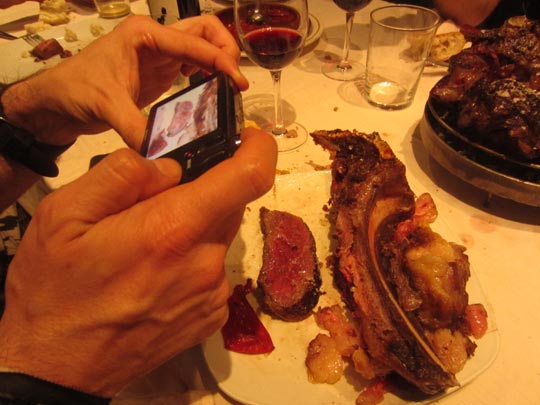  MIKEL URMENETA _ manos de buey al megapixel 