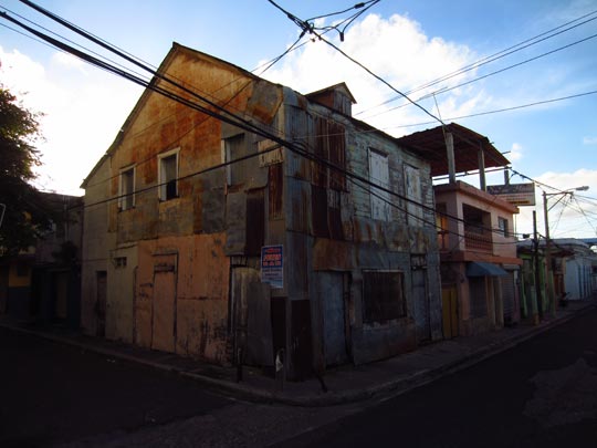  MIKEL URMENETA _ mi casa de perfil 