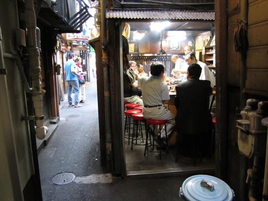  MIKEL URMENETA _ tokio caliente 