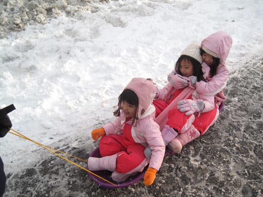  MIKEL URMENETA _ trillizas en la nieve 