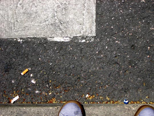  MARTA PEIRÓ _ dos colillas y un papelito azul 