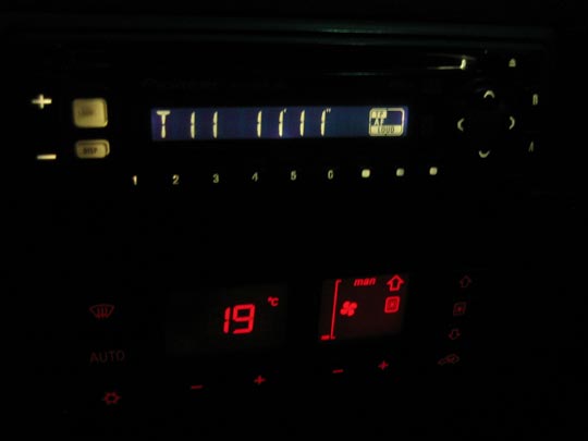  MIQUI PUIG _ one. johnny cash 