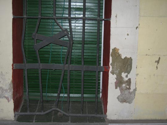  ALICIA OTAEGUI _ hierro forzado 