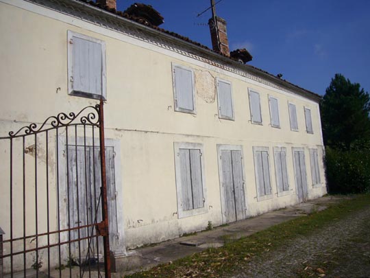  ALICIA OTAEGUI _ maison crisis 