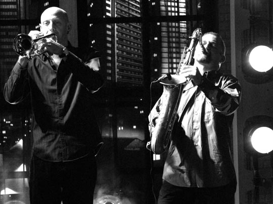  PAU COSTA _ domadores de aire 