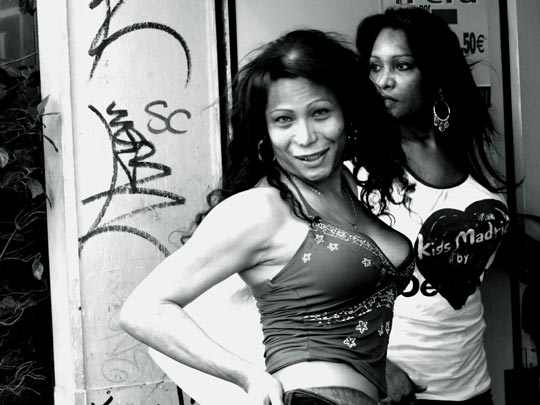  PAU COSTA _ kiss madrid 