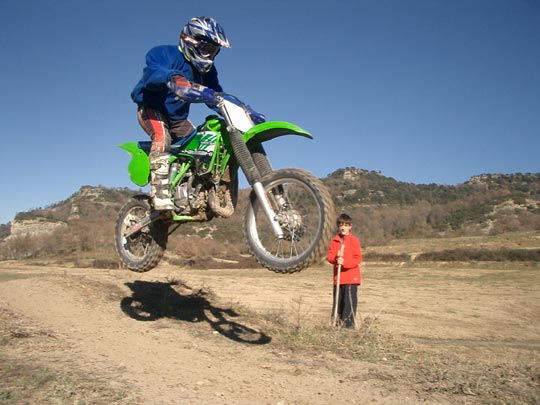  PEP POBLET _ niño contra niño 